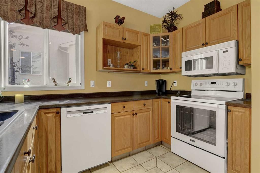 4615 94 Street  - Photo 8