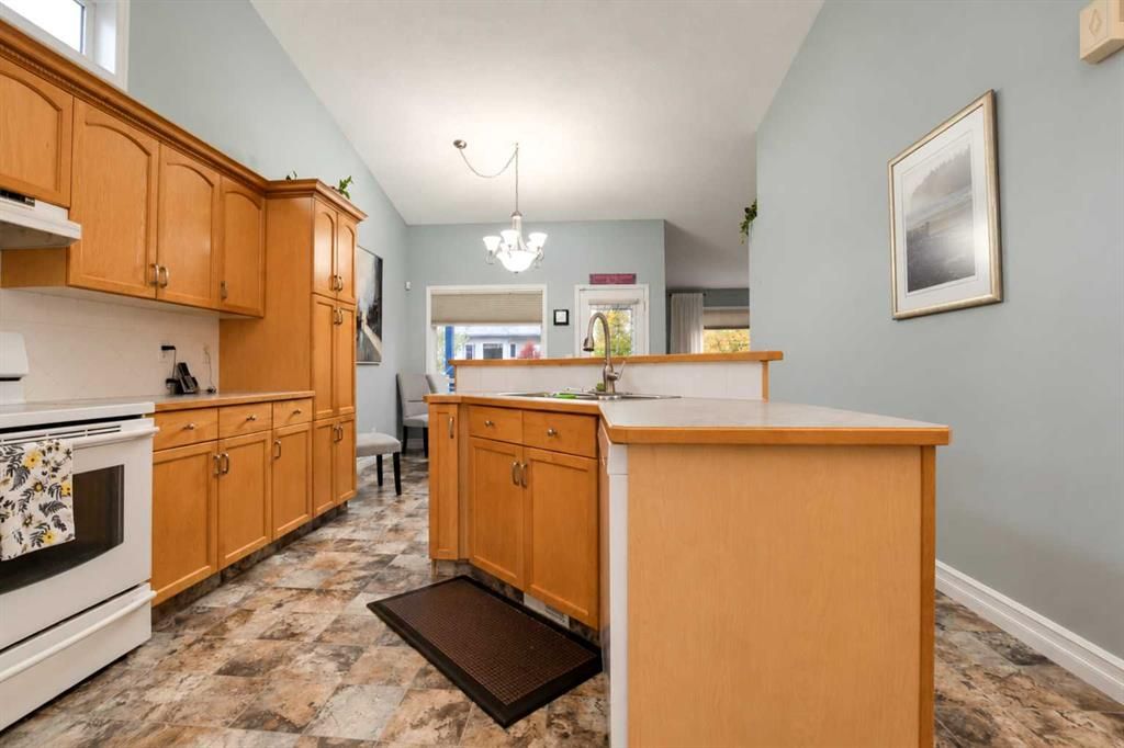 130 Pinnacle Way  - Photo 6