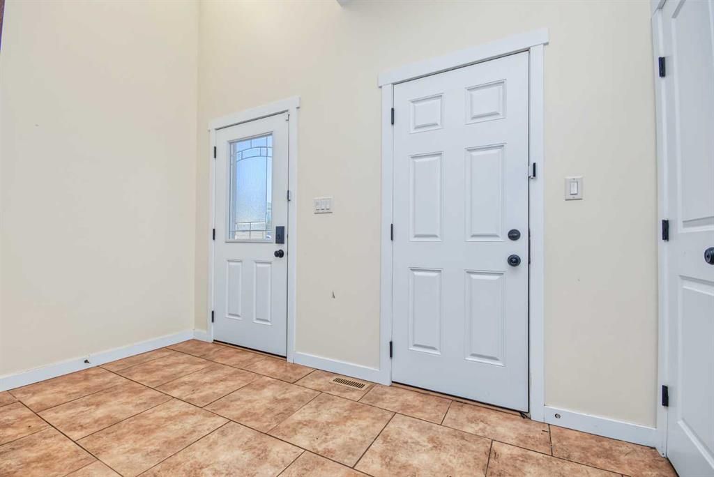 6914 114 Street  - Photo 4