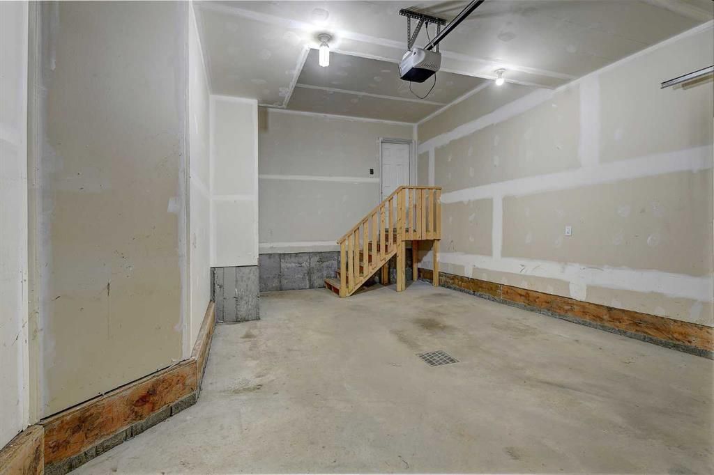 8459 101 Avenue  - Photo 26