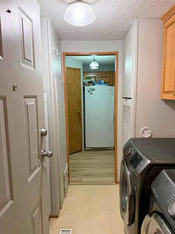 4425 51 Avenue   - Photo 18