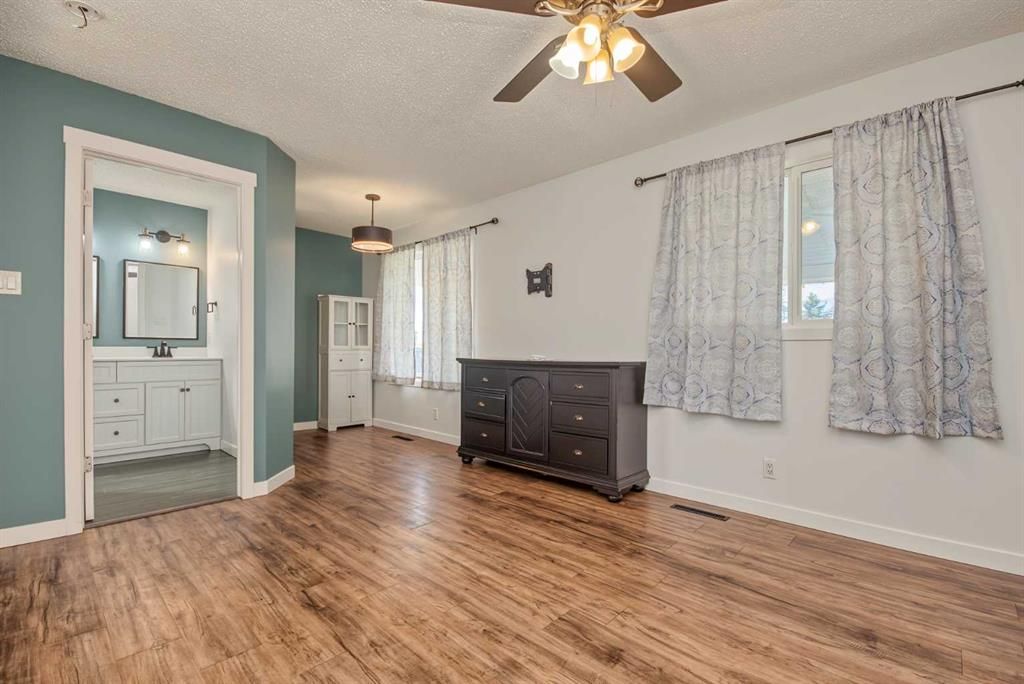 9907 85 Avenue  - Photo 17