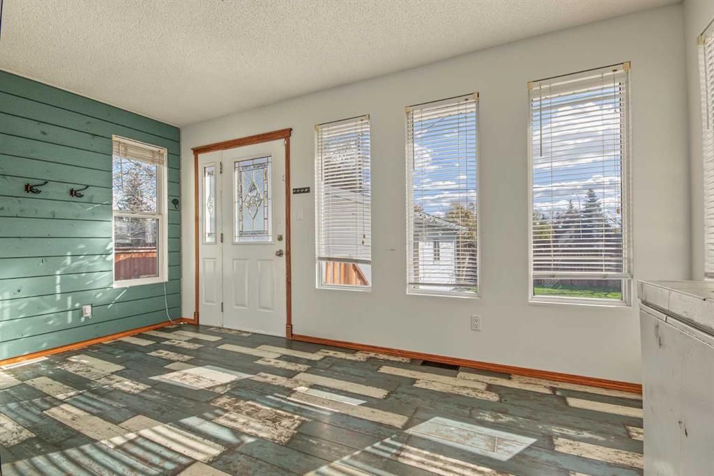 9907 85 Avenue  - Photo 23