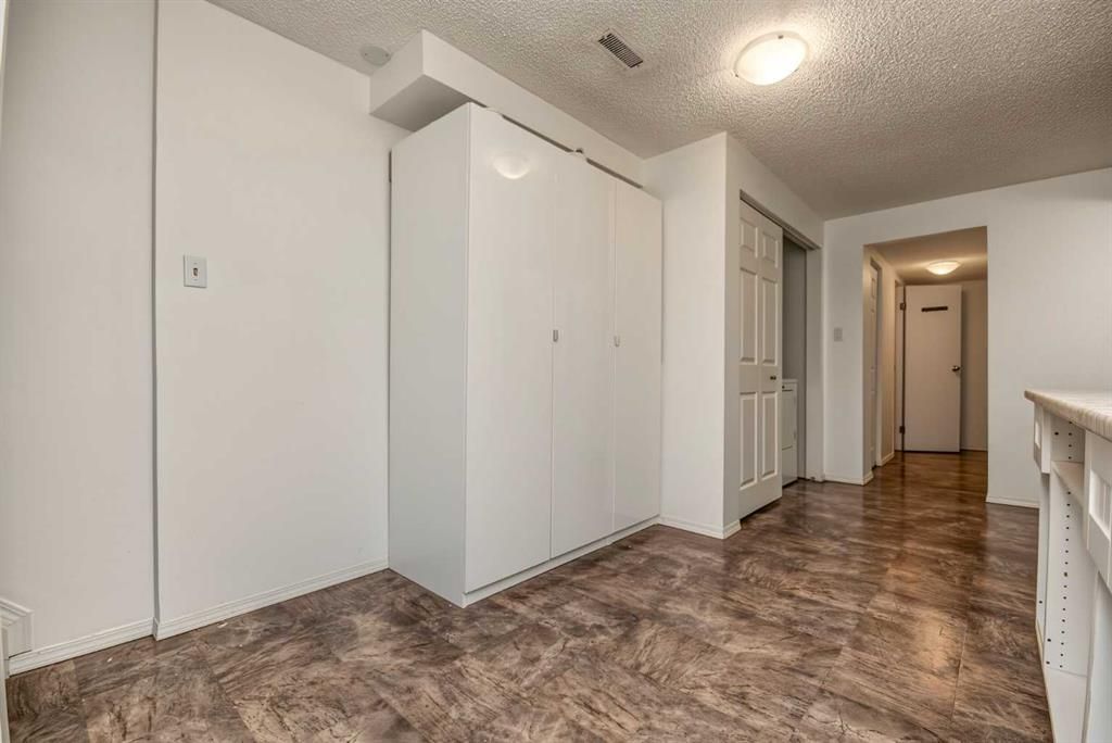 9907 85 Avenue  - Photo 25