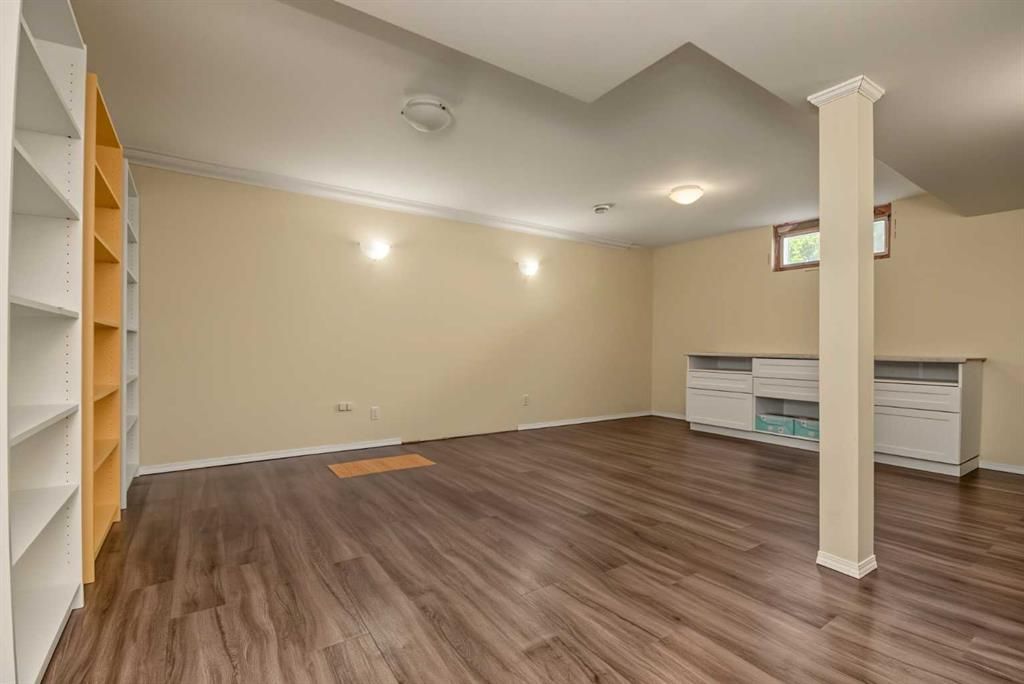 9907 85 Avenue  - Photo 26