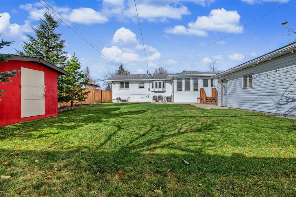 9907 85 Avenue  - Photo 32