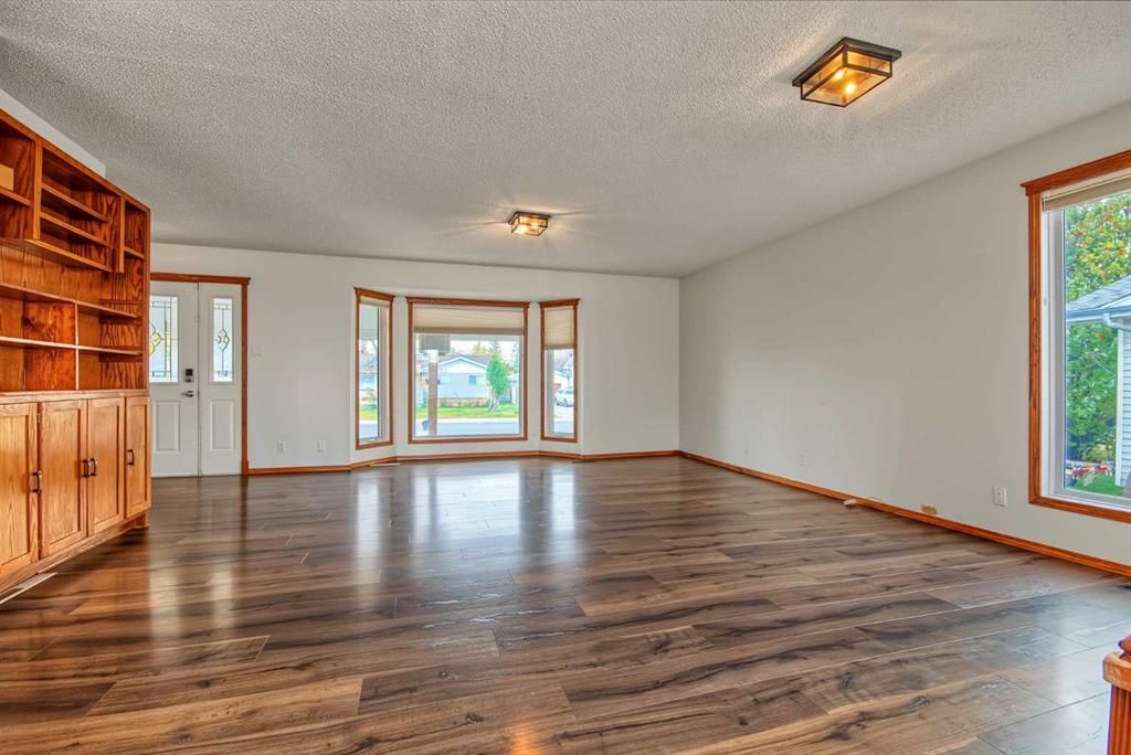 9907 85 Avenue  - Photo 9