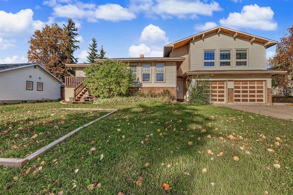 9816 105 Avenue  - Photo 1