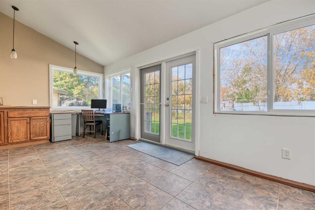 9816 105 Avenue  - Photo 11
