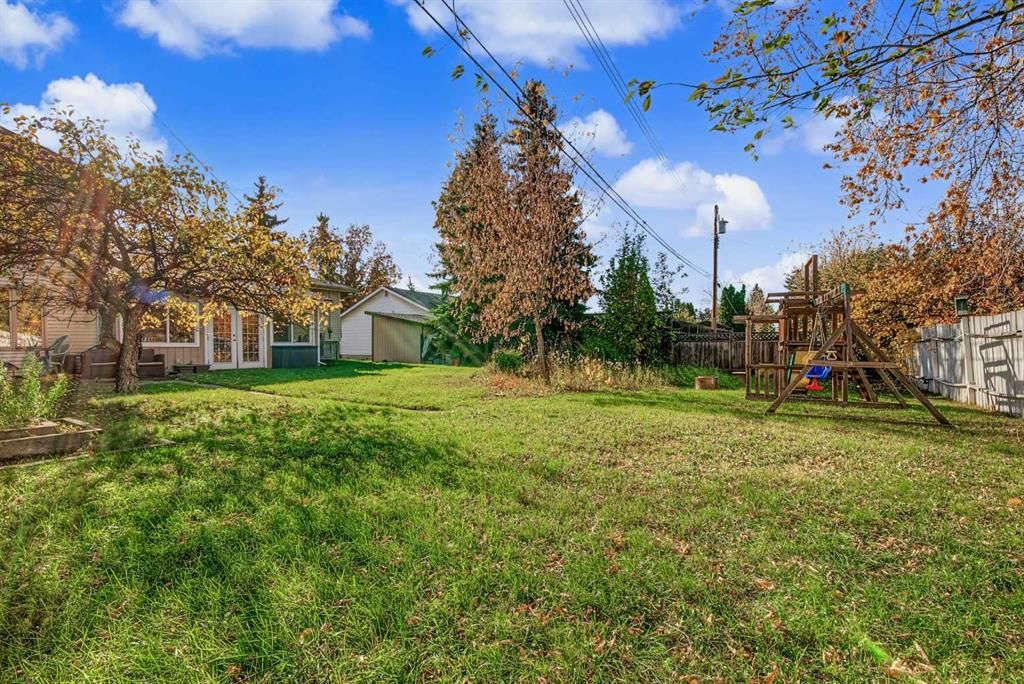 9816 105 Avenue  - Photo 36