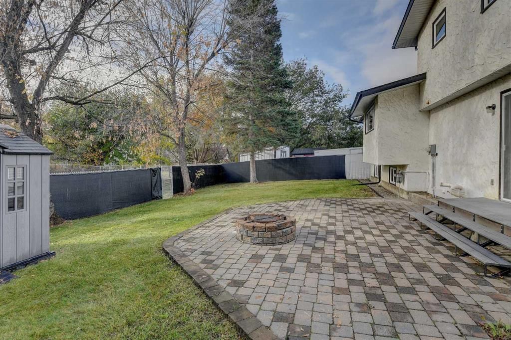 9821 76A Avenue  - Photo 37