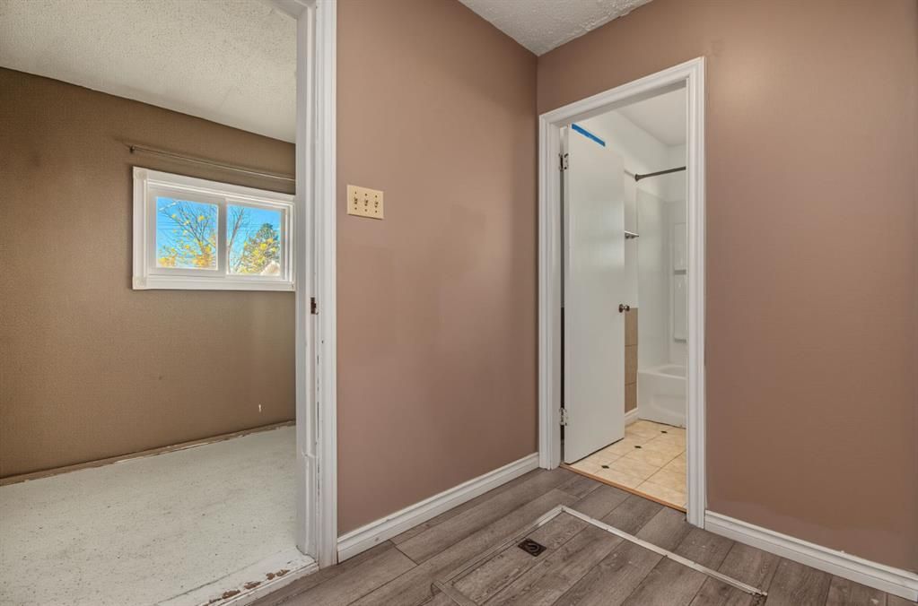 9319 108 Avenue  - Photo 10