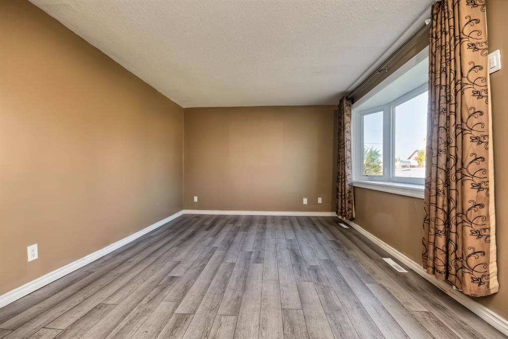 9319 108 Avenue  - Photo 8