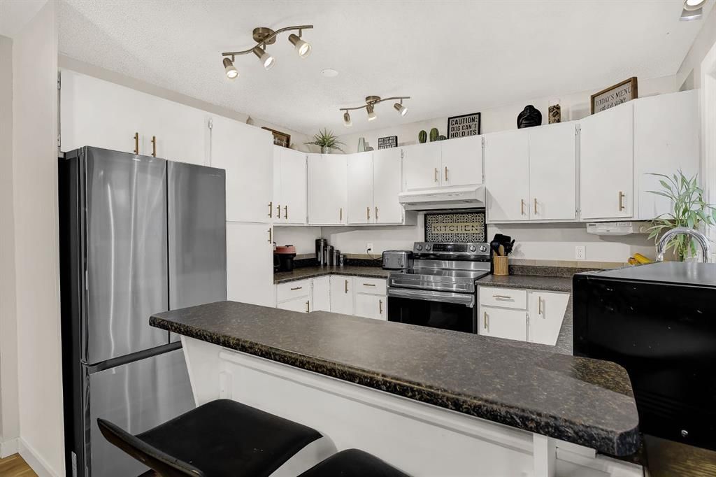 8926 102 Avenue  - Photo 3