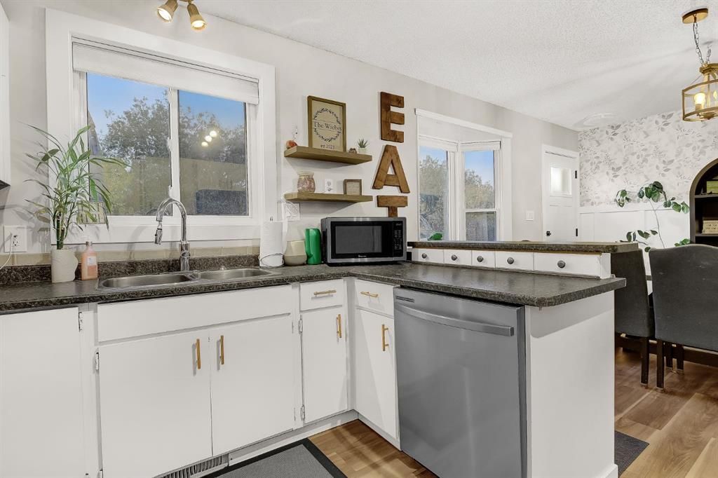 8926 102 Avenue  - Photo 5
