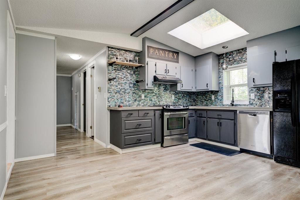 10209 98 Avenue  - Photo 7