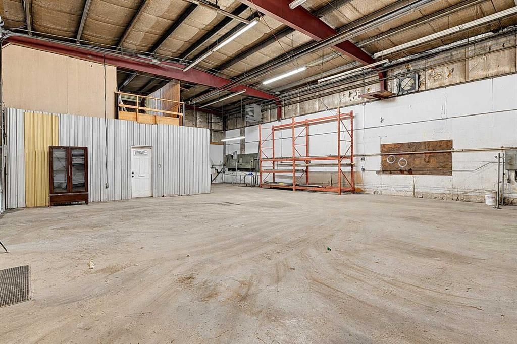 9116 111 Street  - Photo 11