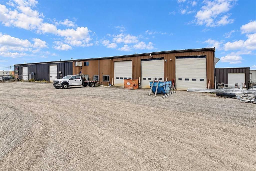 9116 111 Street  - Photo 3