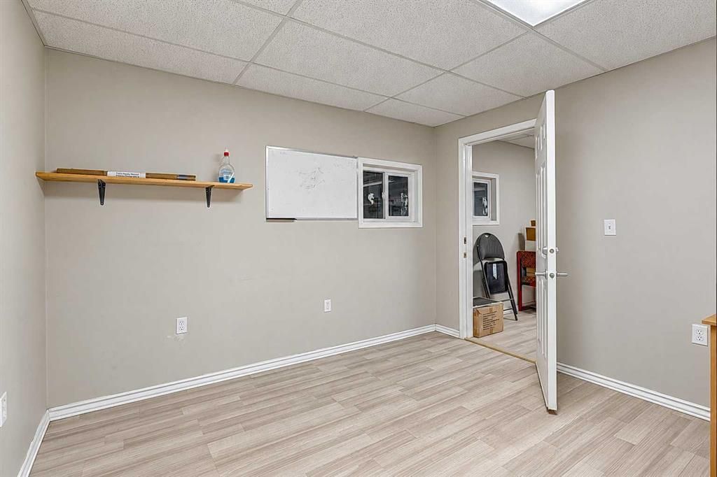 9116 111 Street  - Photo 30