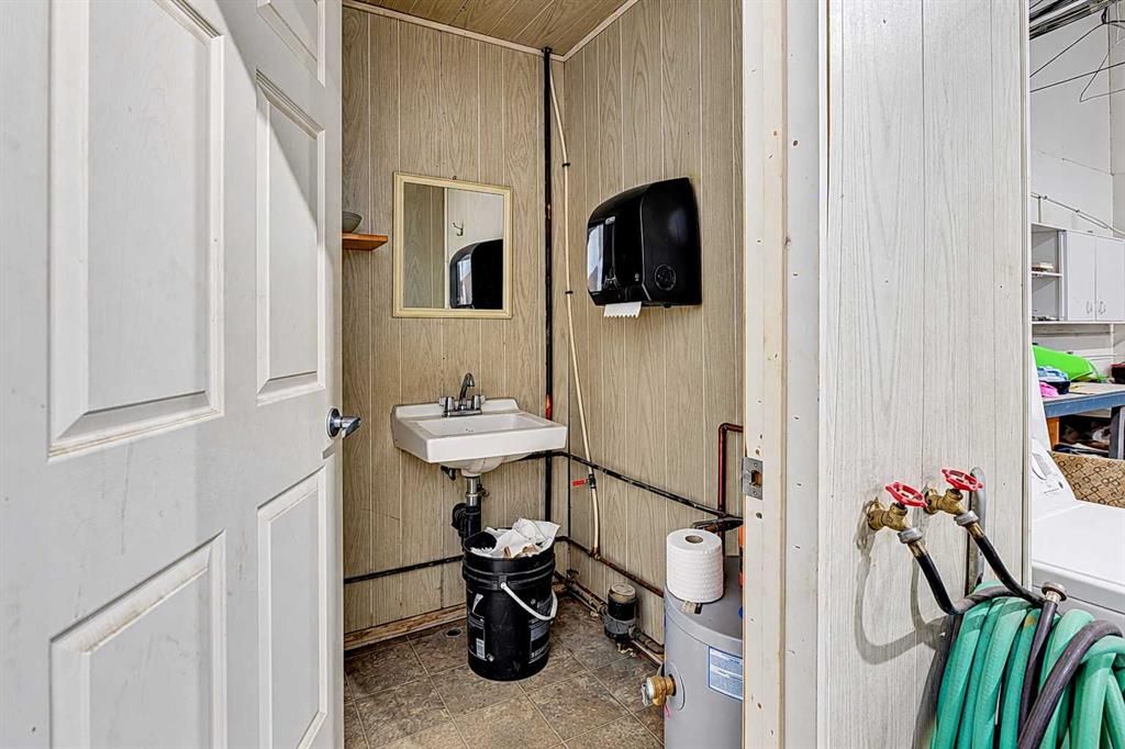 9116 111 Street  - Photo 33