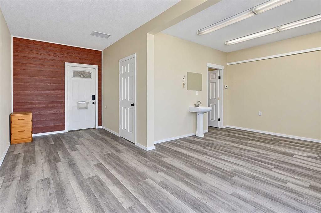 9116 111 Street  - Photo 7