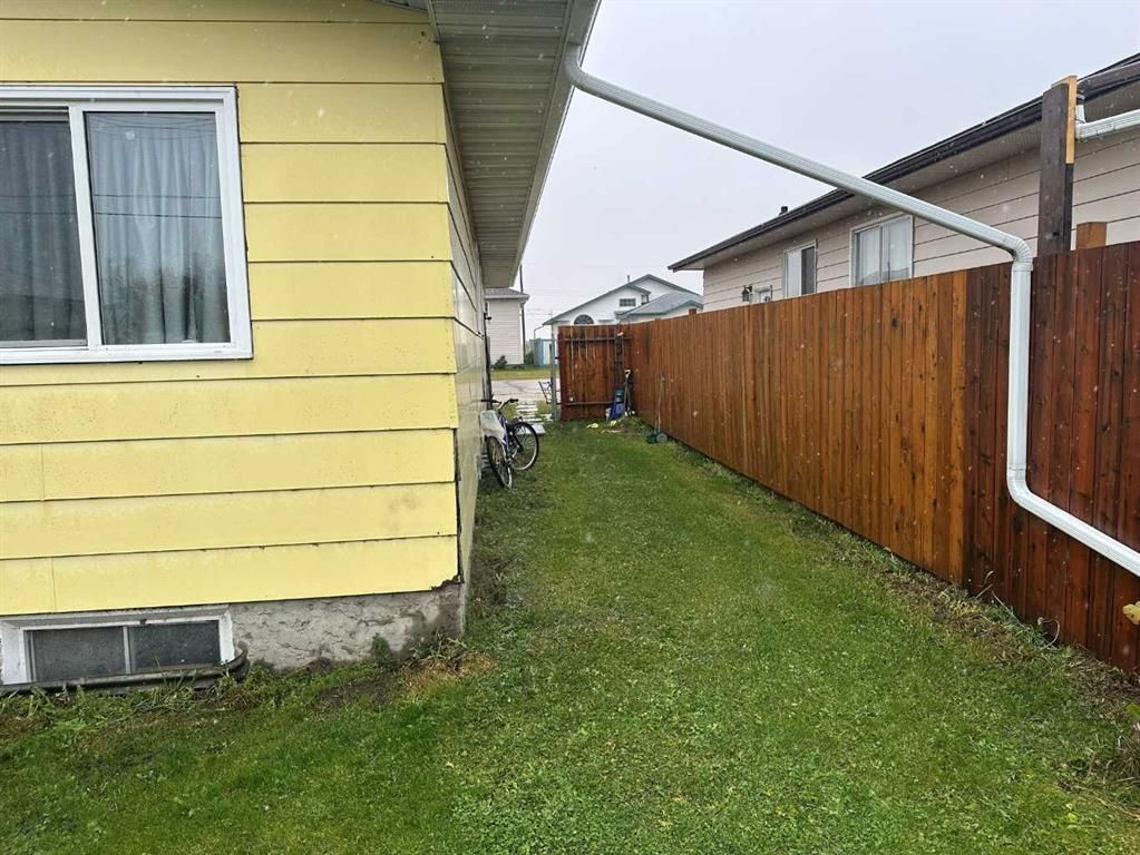 9910 93 Avenue  - Photo 14