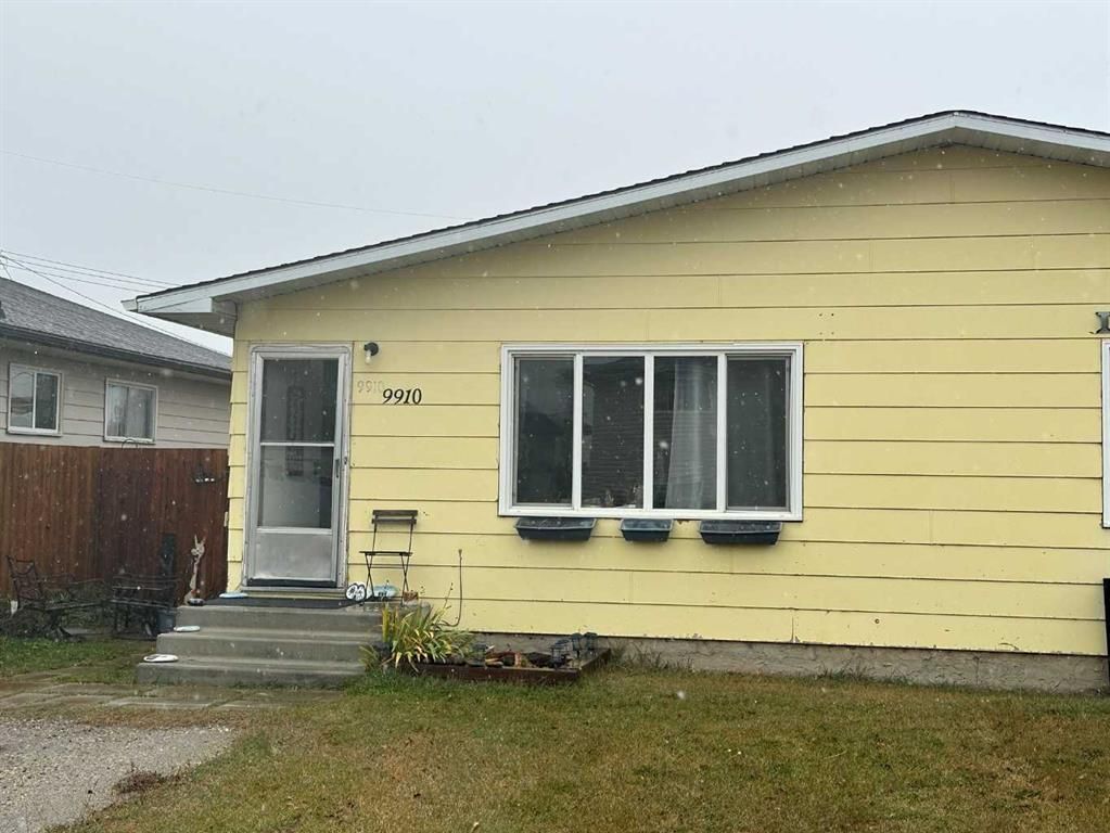 9910 93 Avenue  - Photo 2