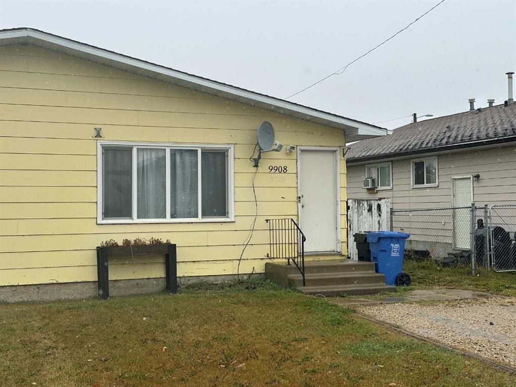 9908 93 Avenue - Photo 1