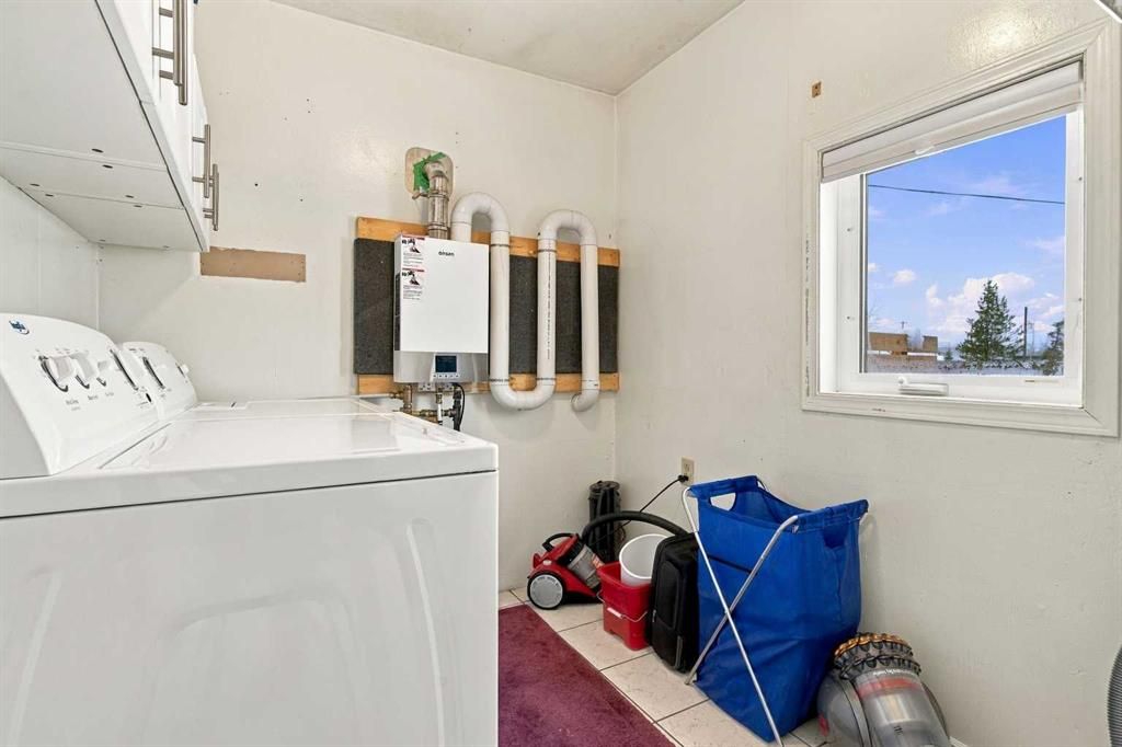 5022 50 Avenue  - Photo 10