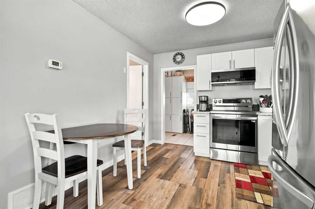 5022 50 Avenue  - Photo 13