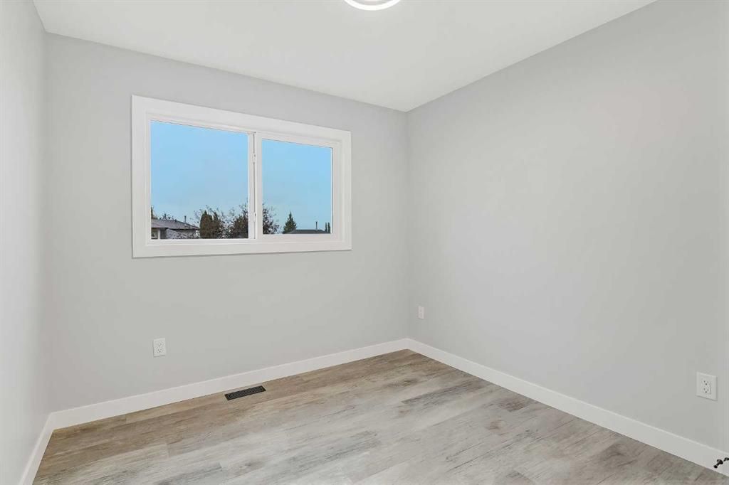 11313 94A Street  - Photo 22