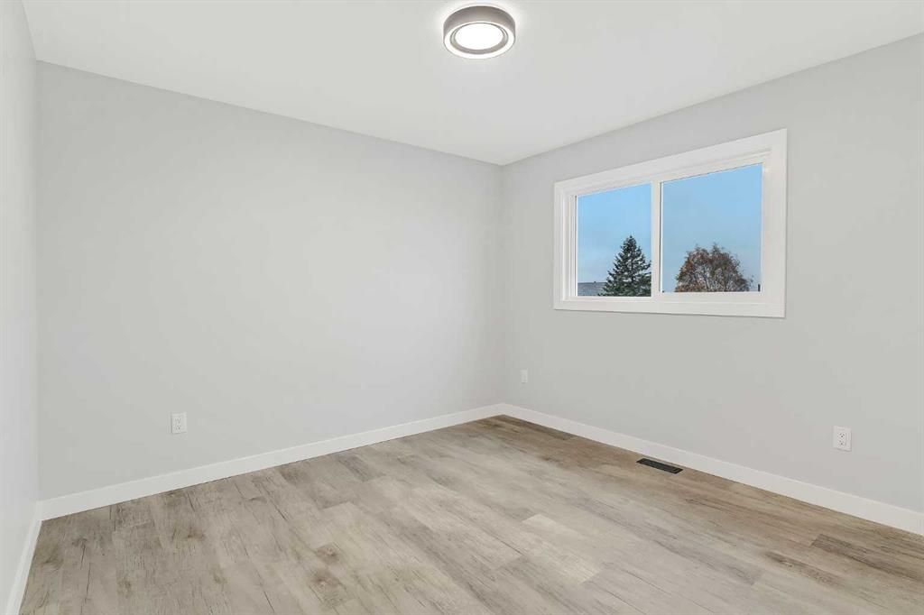 11313 94A Street  - Photo 24