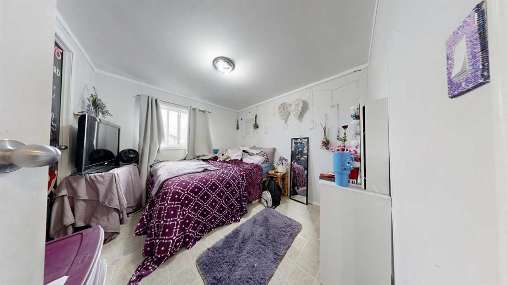 8708 89 Street  - Photo 11