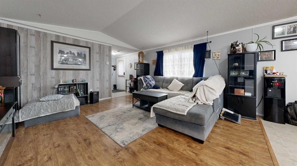 8708 89 Street  - Photo 7
