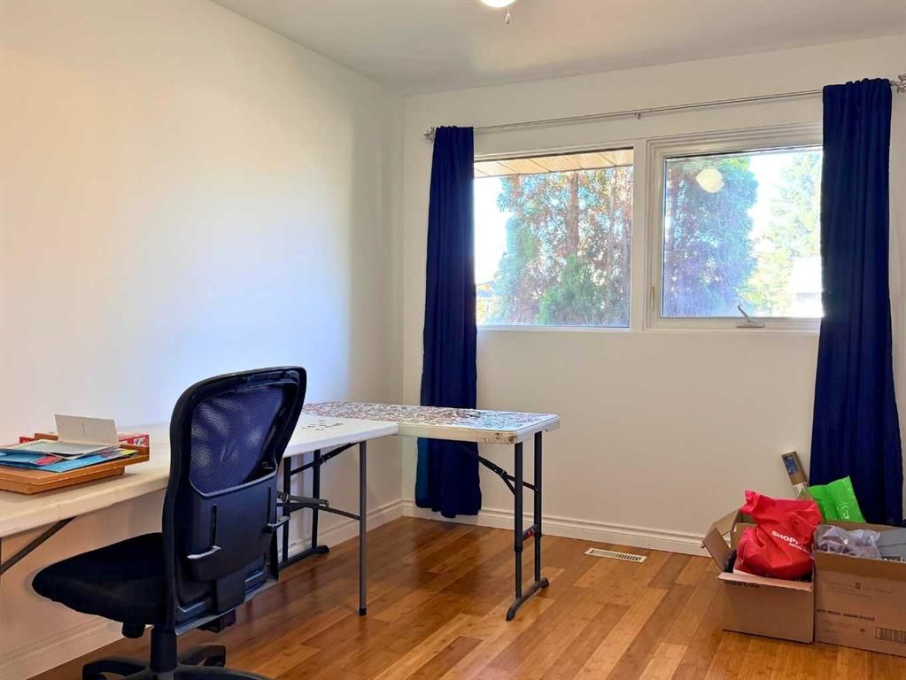 10249 111 Avenue  - Photo 12