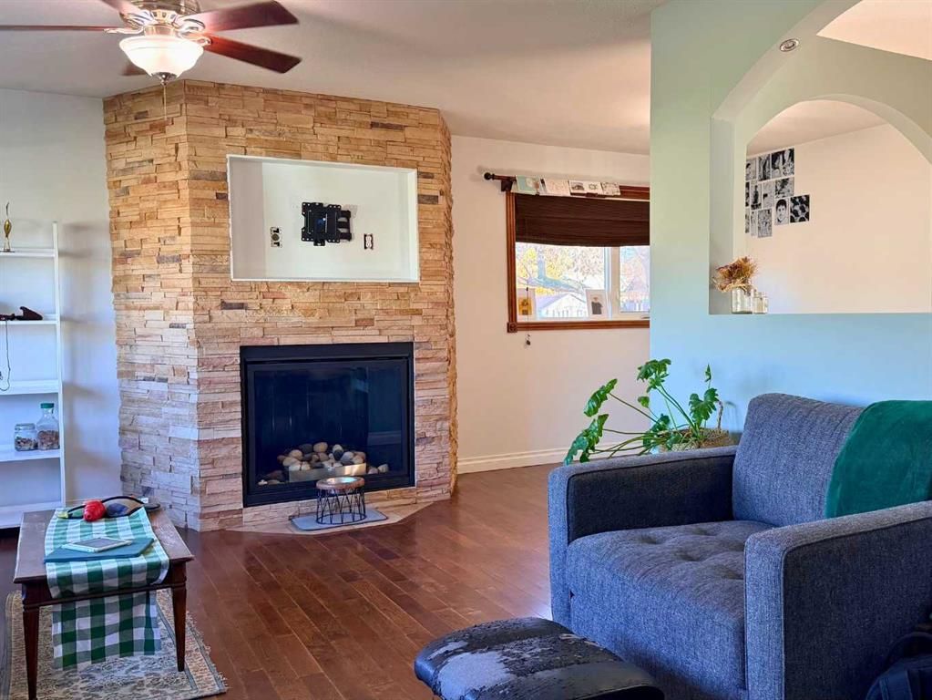 10249 111 Avenue  - Photo 5