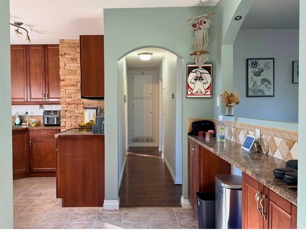 10249 111 Avenue  - Photo 7
