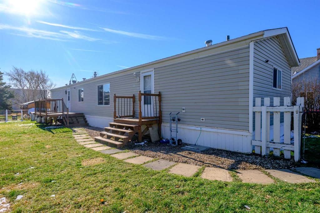 10017 100 Avenue  - Photo 1