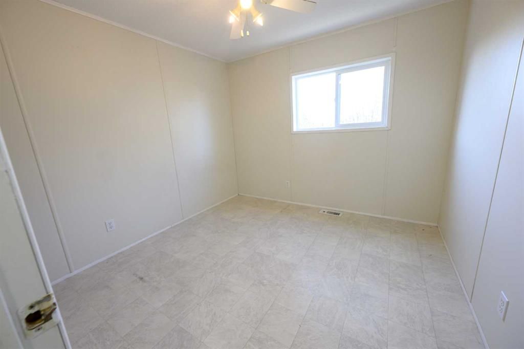 10017 100 Avenue  - Photo 10