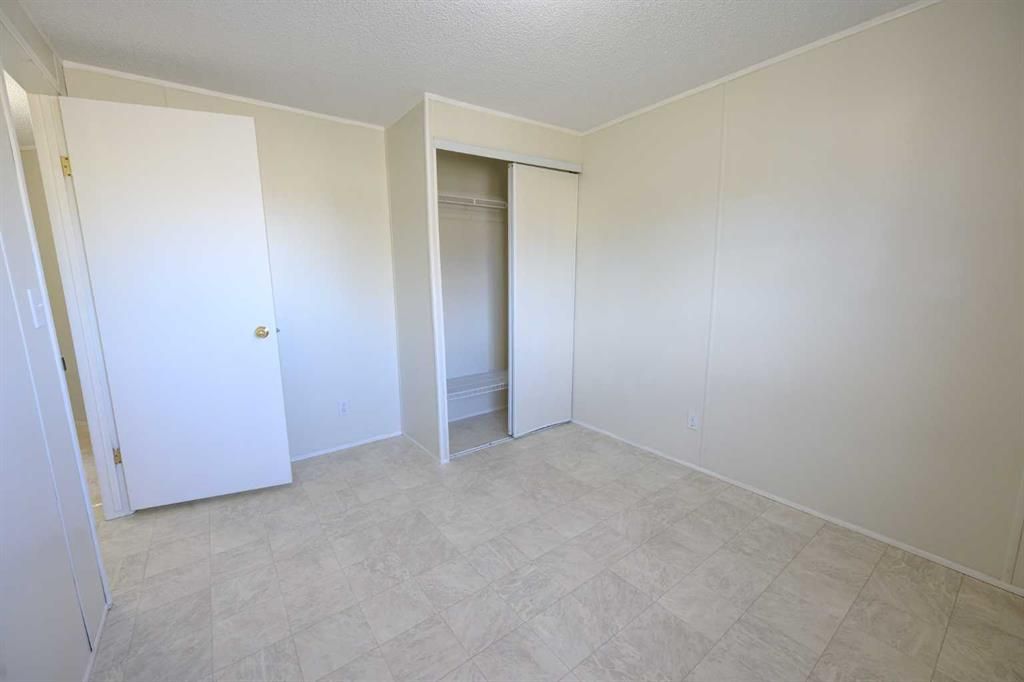 10017 100 Avenue  - Photo 14