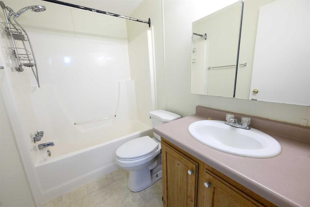 10017 100 Avenue  - Photo 15