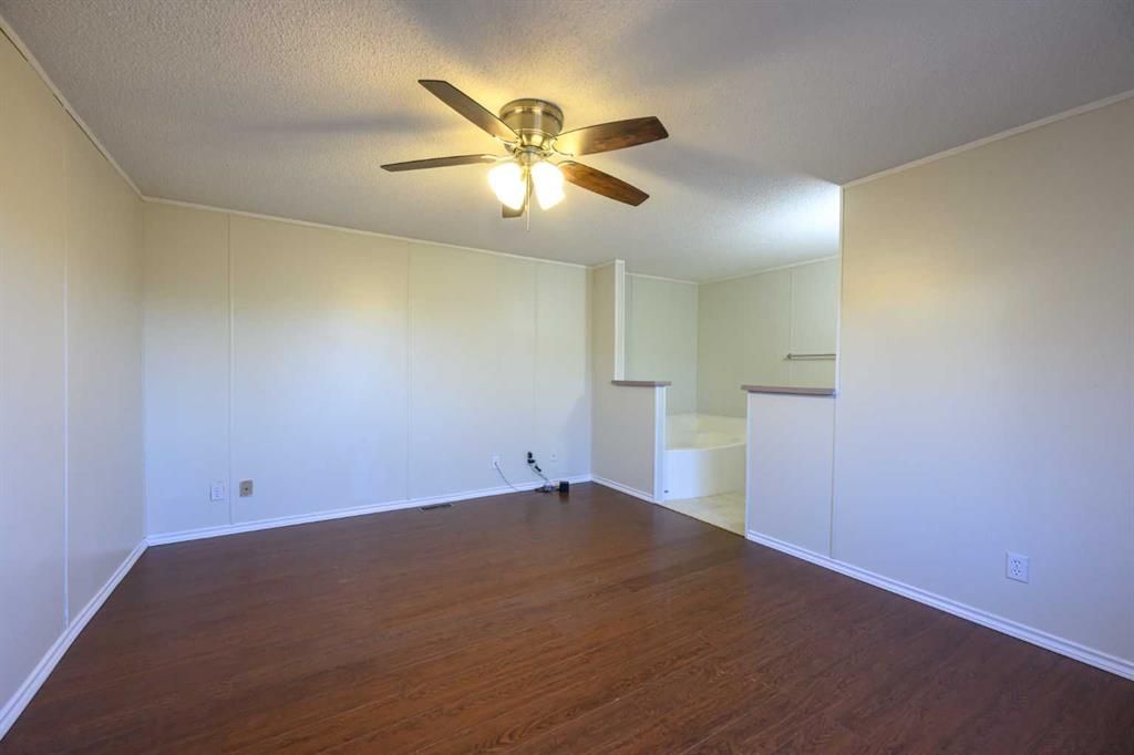 10017 100 Avenue  - Photo 18