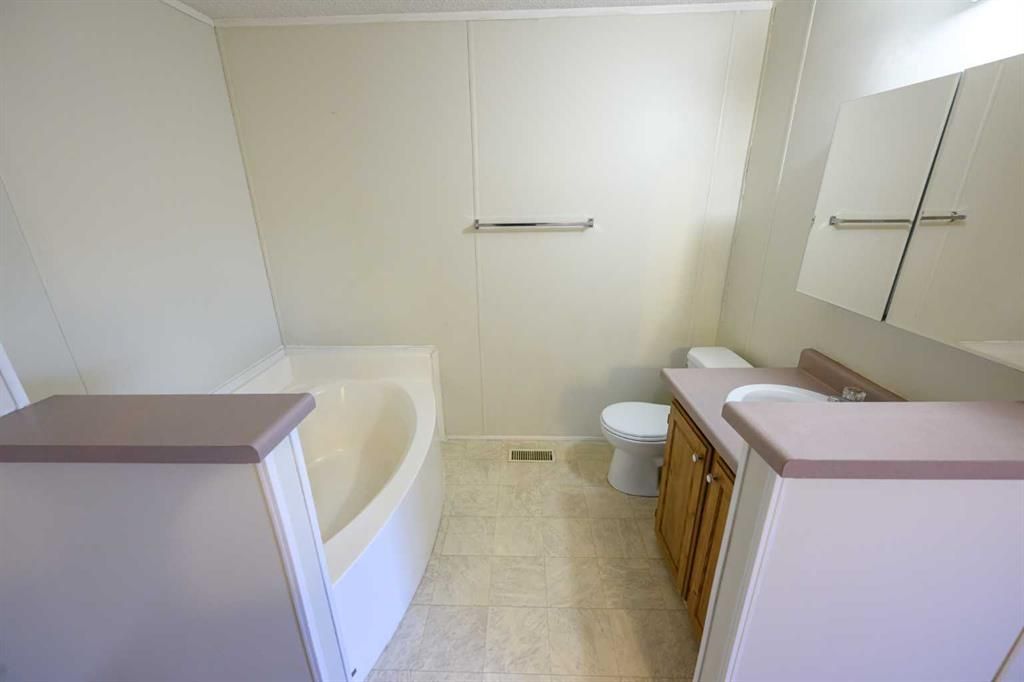 10017 100 Avenue  - Photo 19