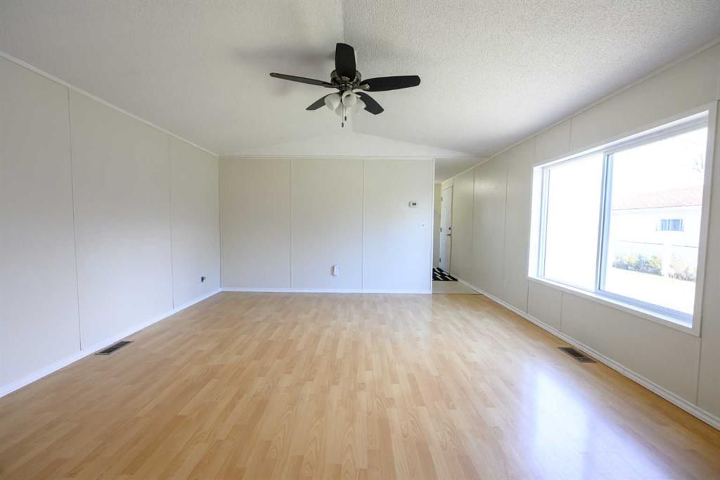 10017 100 Avenue  - Photo 6