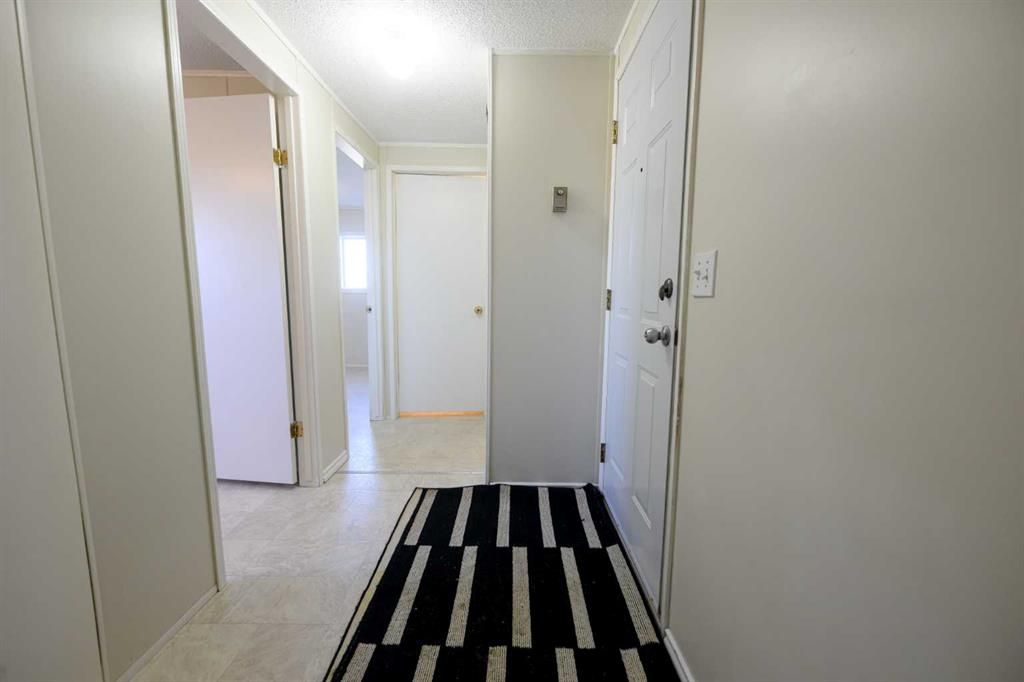 10017 100 Avenue  - Photo 9