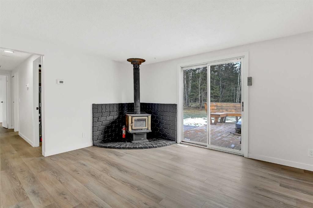 744033  #6 Range Road 54   - Photo 5