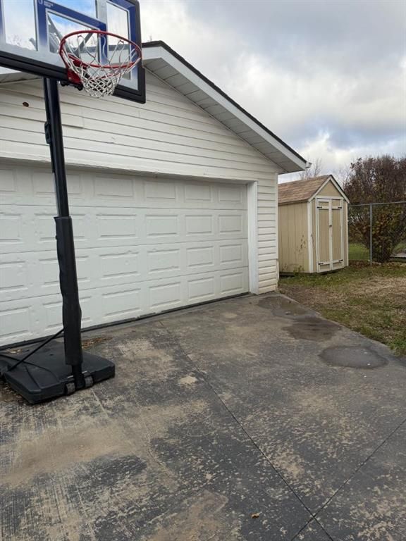6226 90 Street  - Photo 3