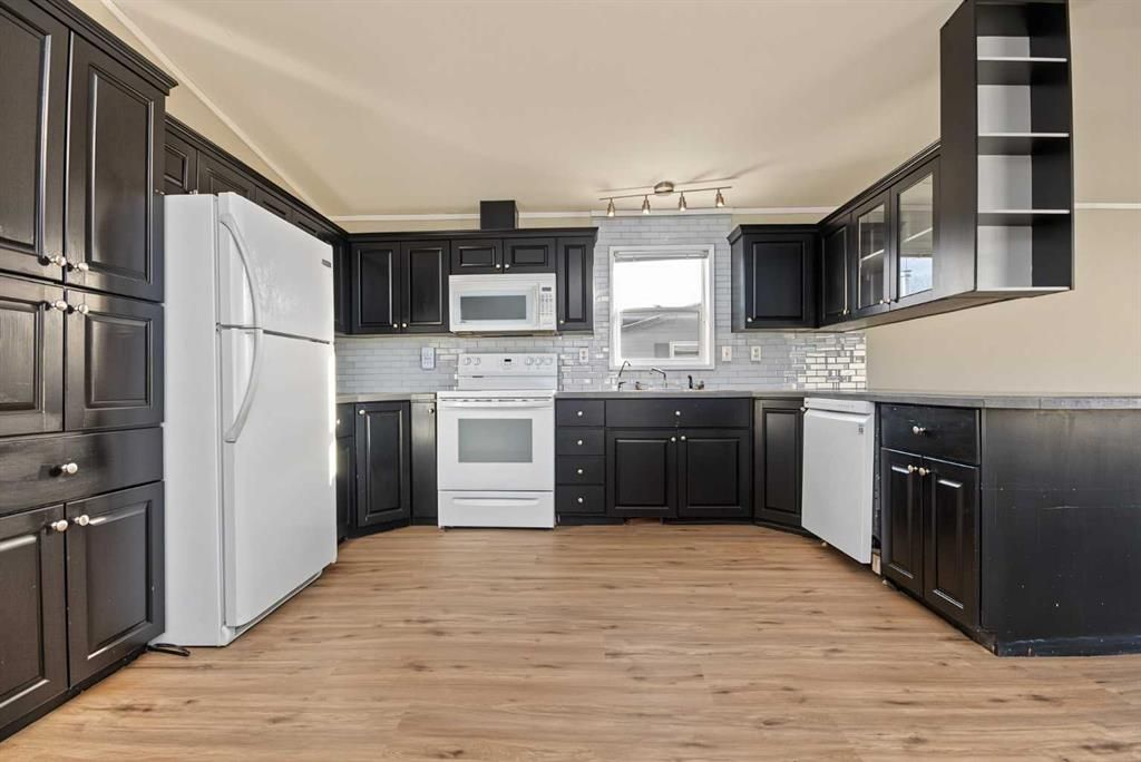 374 Scott Lane  - Photo 8