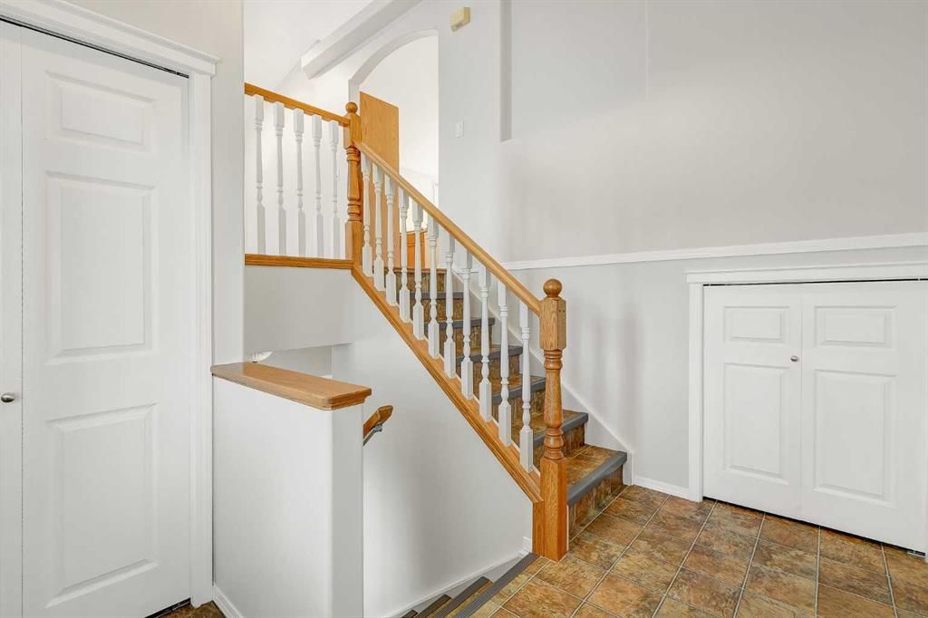 116 Pinnacle Boulevard  - Photo 3
