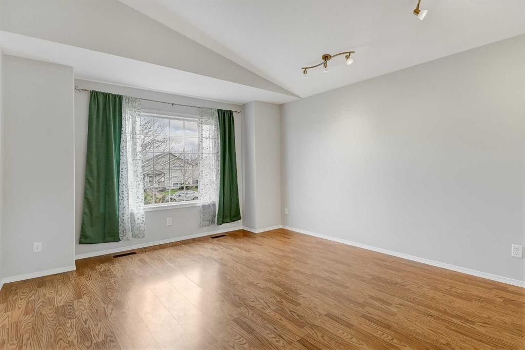116 Pinnacle Boulevard  - Photo 6